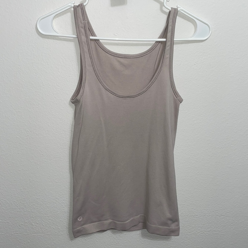 Lululemon tank size 4